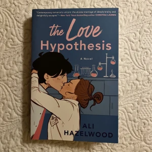 The love hypothesis + The Spanish Love Deception - The love hypothesis och The Spanish love deception :) 