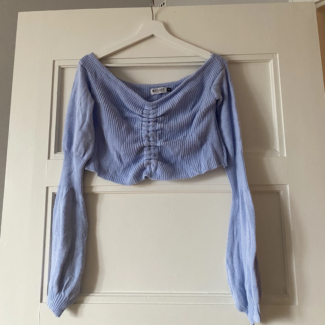 Tjusig stickad sommartopp i underbar färg - 90