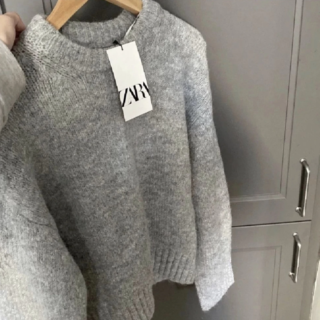 Grå stickad tröja, Zara - 90