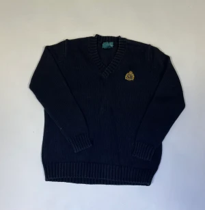Stickad vintage tröja - Stickad vintage tröja ralph lauren.  Skick: 10/10✅