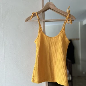 Sommarlinne - Nyskick. Nypris 199kr