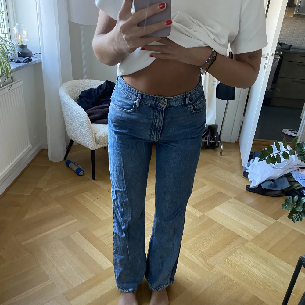 Blåa jeans från HM🫶. Jeans & Byxor.
