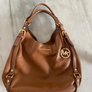 Michael Kors Väska som ny - Michael Kors väska, som ny.  