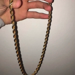 Cordell - Säljer min cordell kedja Pris kan diskuteras  