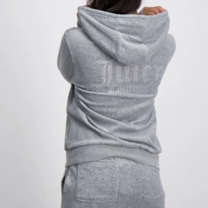 Juicy kofta  - Grå juicy kofta, aldrig använd. Passar en XS/S 