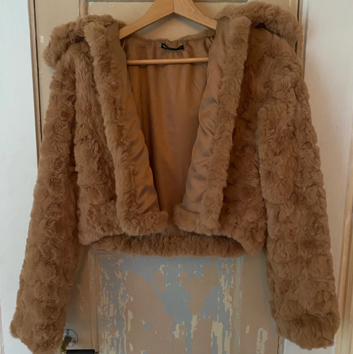 Crop Fuzzy Coat  - 90