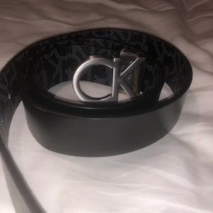 CK bälte - Hej, säljer mitt gamla CK bälte, skeiv om ni har frågor:)