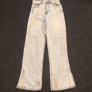 Jeans - Jeans köpta från new yourker för 300kr. Inte används mer än 10 gånger