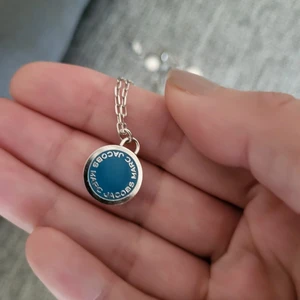 Marc Jacobs halsband  - Silvrig halsband från Marc Jacobs, köpt i NK och i ny skick.