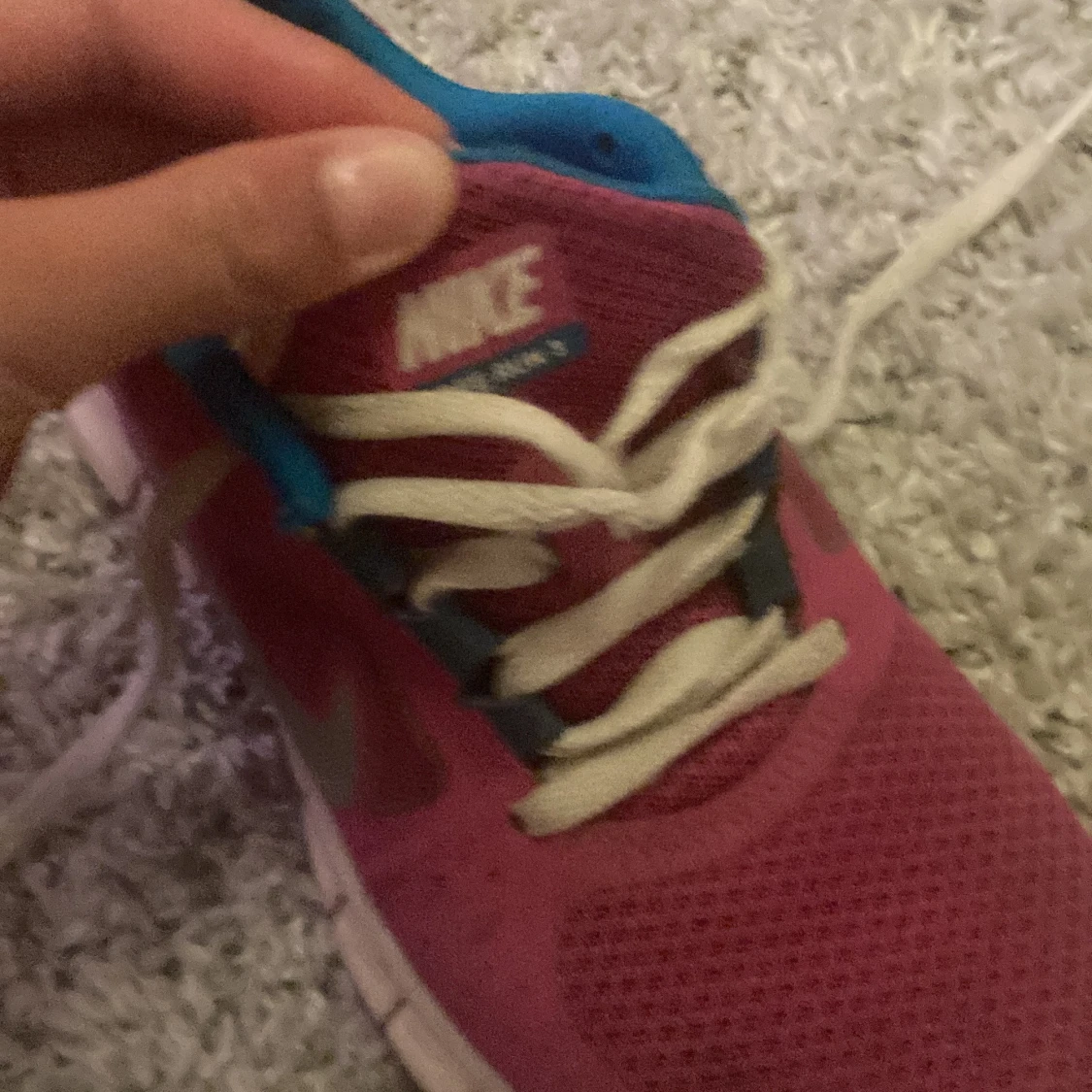 Rosa tränings skor  - 90