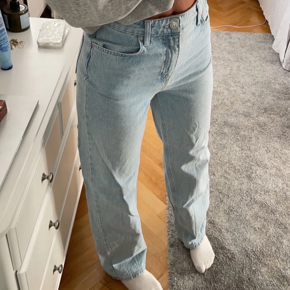 Ljusblåa jeans från nakd i storlek 36!. Jeans & Byxor.