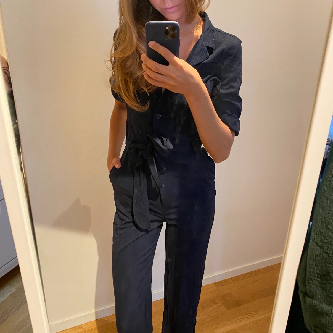 Marinblå jumpsuit