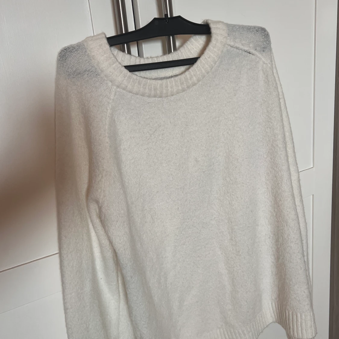 Vit stickad tröja - 90