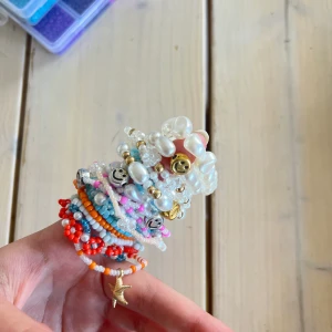 Armband  - Handgjorda armband, 39kr/st