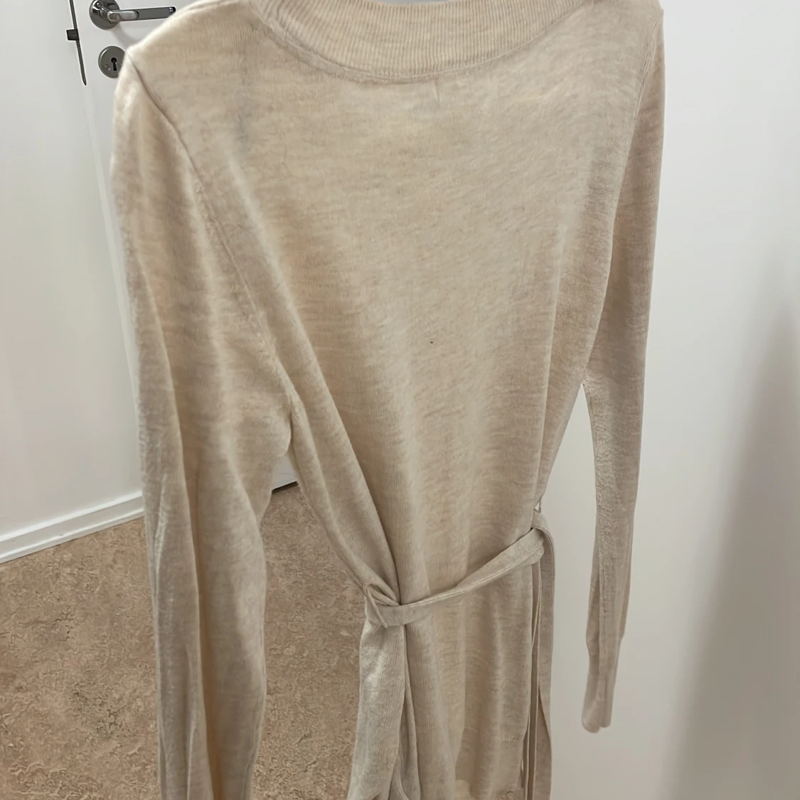 Figurnära tröja - 90