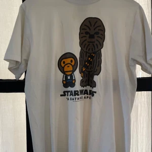 Bape - Säljer denna eftersom för liten, köpte den för länge sen på plugmepleas, har tyvär inget kvitto, men sparsamt och sällan använd. 