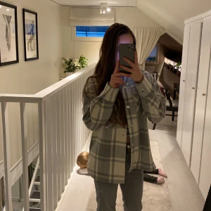 Jacka - En helt ny jacka från Monki i storlek Xss men lite större i storleken. 