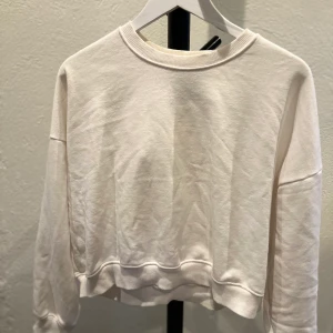 Tröja - Tröja, använd fint skick   