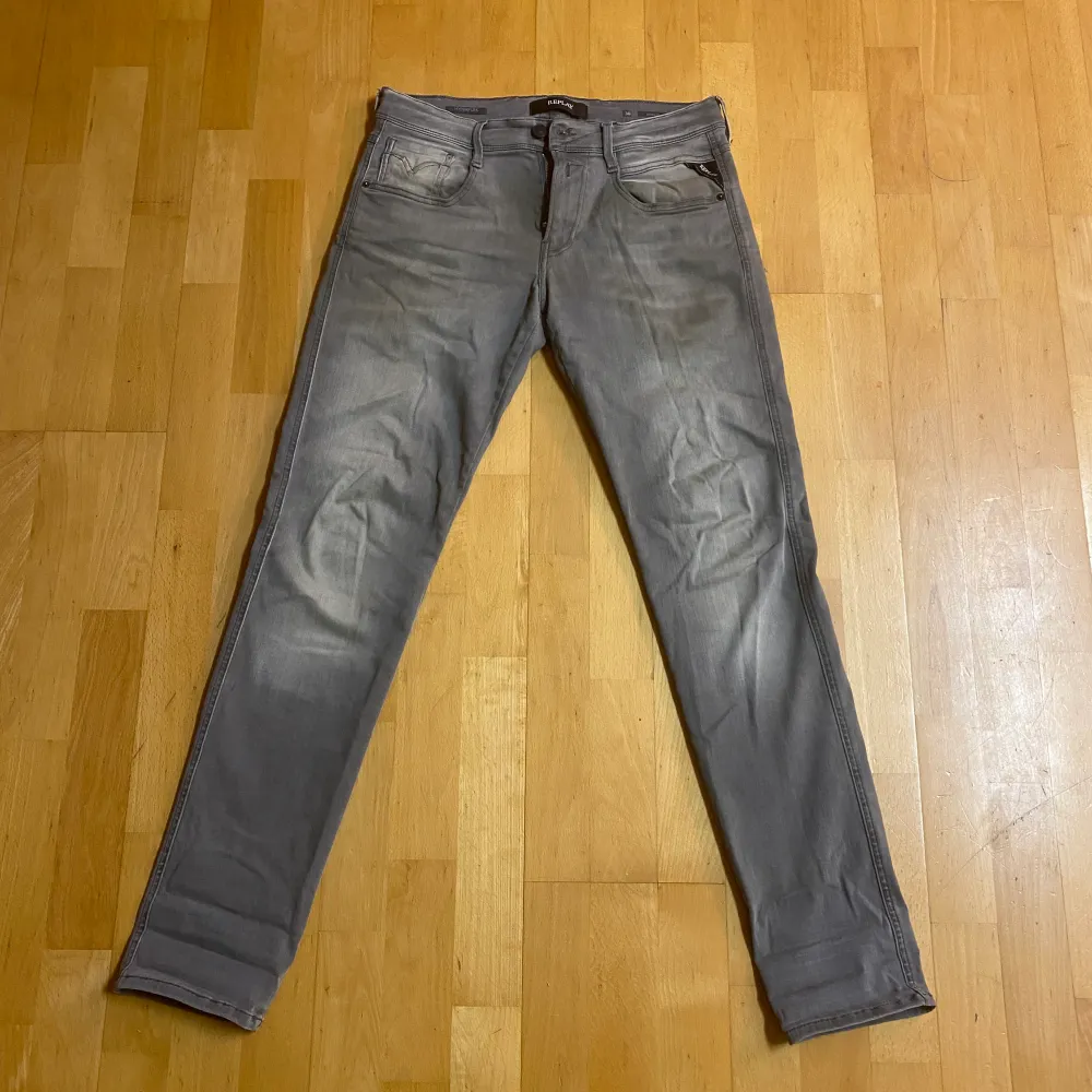 Hyperflex gråa jeans, storlek 30 . Jeans & Byxor.