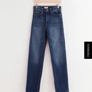 Säljer av ett par jättefina jeans från Lindex i modell Nea. Knappt använda och är i storlek 38