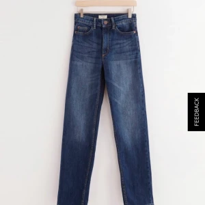 Jeans Nea - Säljer av ett par jättefina jeans från Lindex i modell Nea. Knappt använda och är i storlek 38