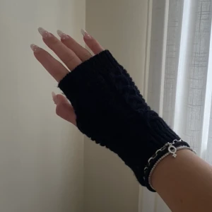 Torgvantar  - Stickade Torgvantar ❤️