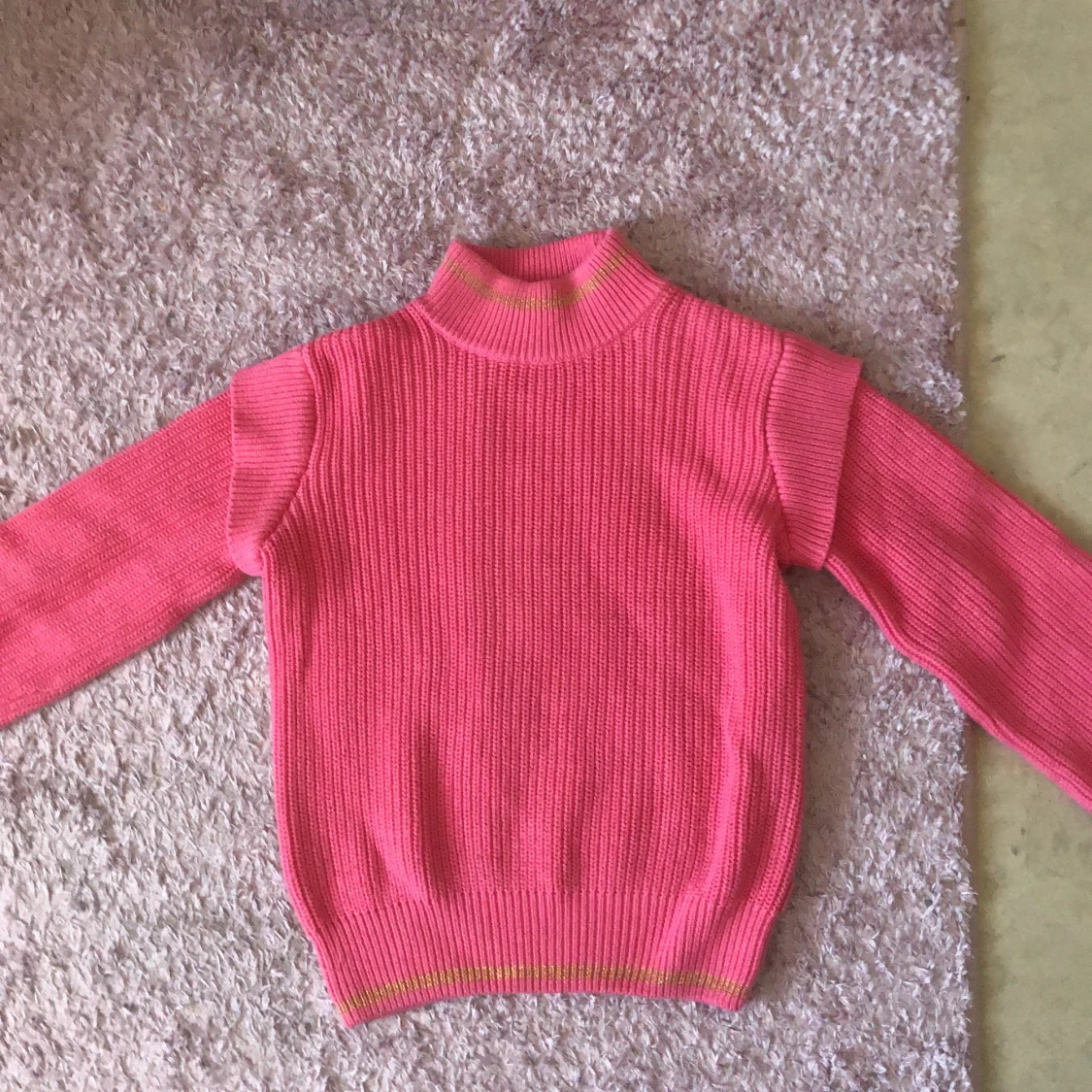 Jag säljer denna stkhlm still tröjan!