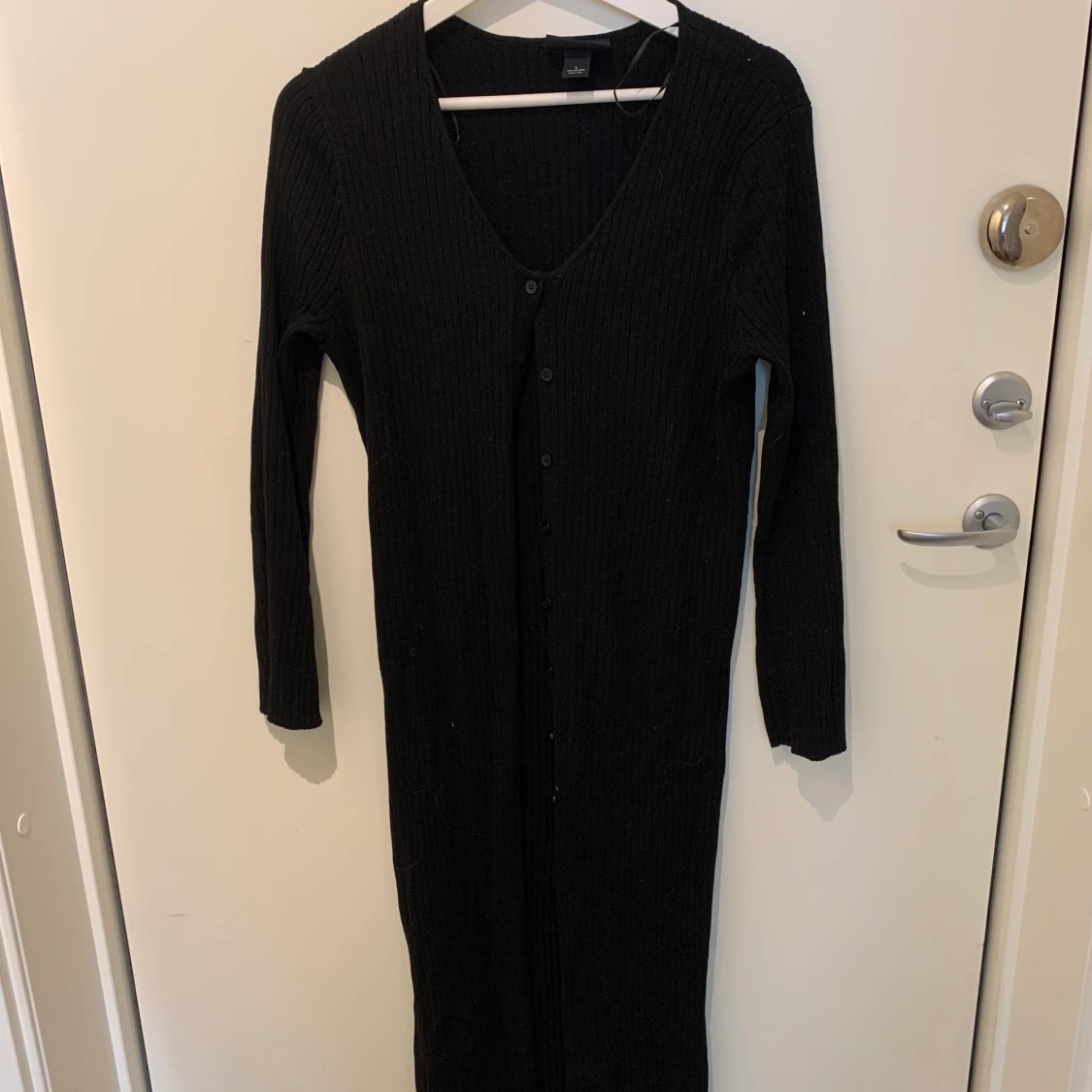 Monki svart klänning storlek L