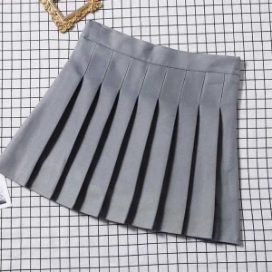 Grå kjol  - Skitsnygg kjol som inte längre kommer till användning! Säljer för 120 kr + 49 kr frakt 🙃