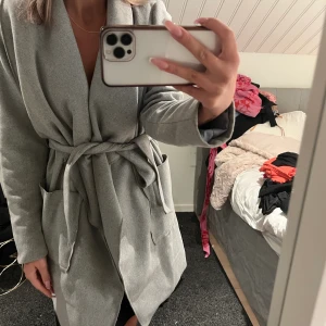 Kappa - Jätte fin kappa från bikbok