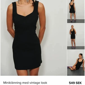 Klänning  - Använd vid 1 tillfälle så verkligen nyskick från nakd
