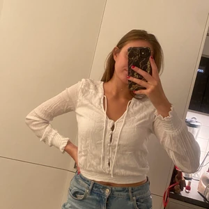 Topp - Super söt topp/blus från hollister