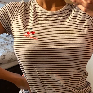 T-shirt  - Använd 1 gång 🤍