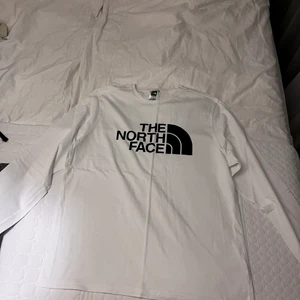 The north face longsleeve - Longsleeve från The north face Använd 1 gång