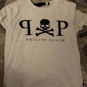 Philipp plein storlek S bra skick  - Philipp plein t-shirt i bra skick 
