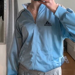 Adidas kofta - Adidas zip up🤍