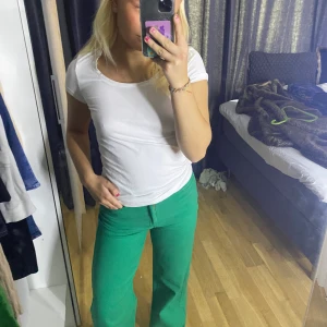 Snygga jeans - Ett helt oanvända jeans ifrån hm, säljer då dom är förlånga för mig.  