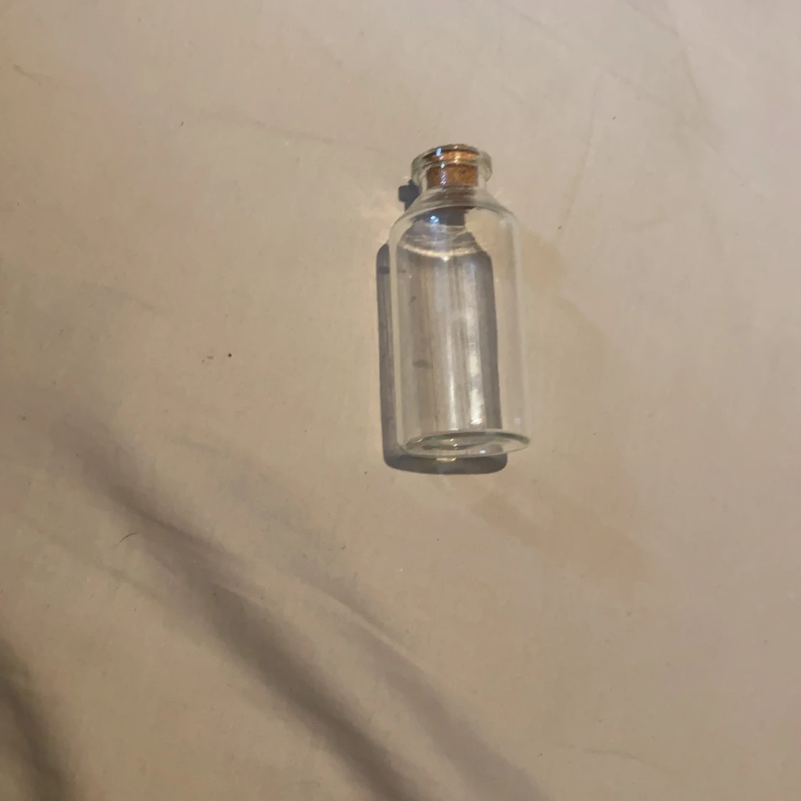 Små flaskor Lika långa som ungefär ett pekfinger - 91