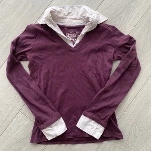 Tröja - Säljer en tröja i strl S. Superfin men används tyvärr inte, köpare står för frakt💞