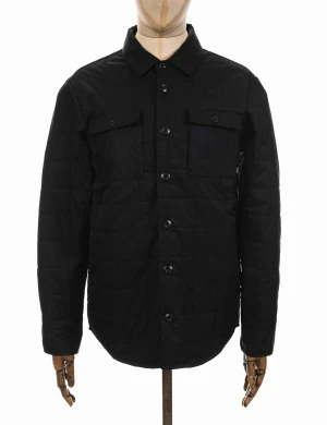 Ny nike sb quilted skjorta  - Fodrad så man kan använda den som en jacka st xlarge färg svart ny butik pris 1040kr finns vid Haninge centrum men kan träffas upp i Stockholm området eller skicka på posten swish eller kontanter 