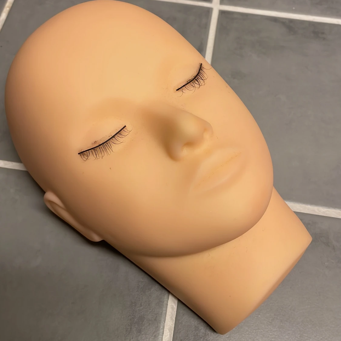 Träna på fransförlängning