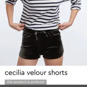 Säljer Gina tricot Cecilia velour shorts i färgen grå som inte är tillgängliga längre. Storlek XS med passar till S också