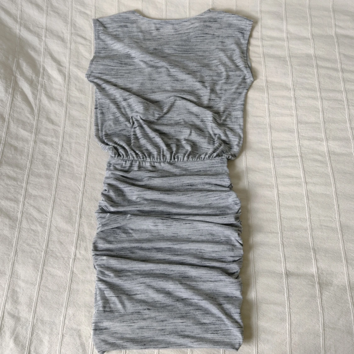 Gråmelerad, mjuk, stretchig klänning XS - 91