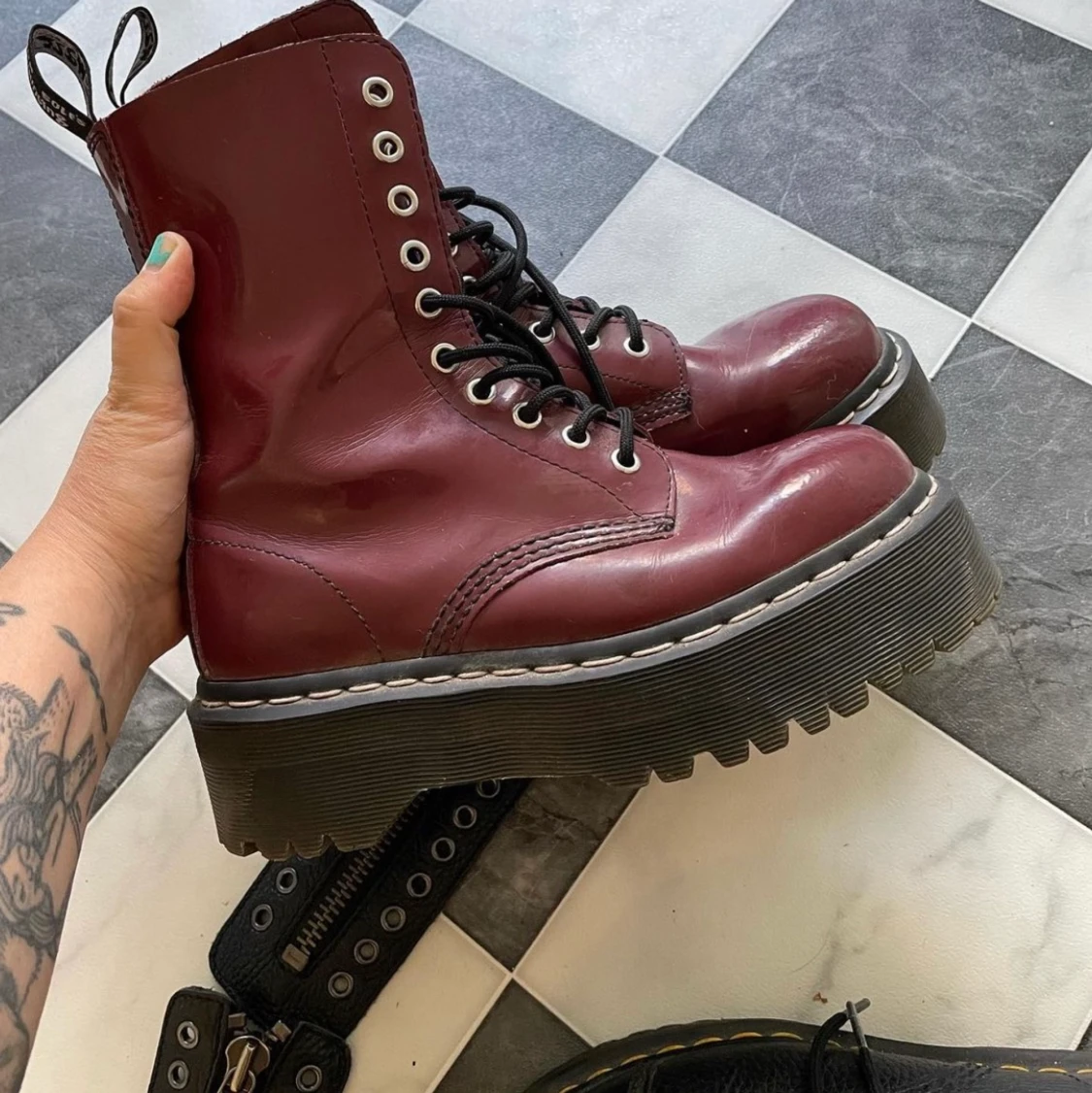 Dr Martens Aggy 