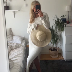 Klänning - Klänning från Lovisa Wallin’s kollektion tillsammans med Nakd, oanvänd!