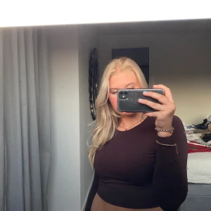 Brun tröja från HM - Jätte fin tröja från HM