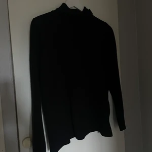 Stickad tröja  - Stickad tröja 