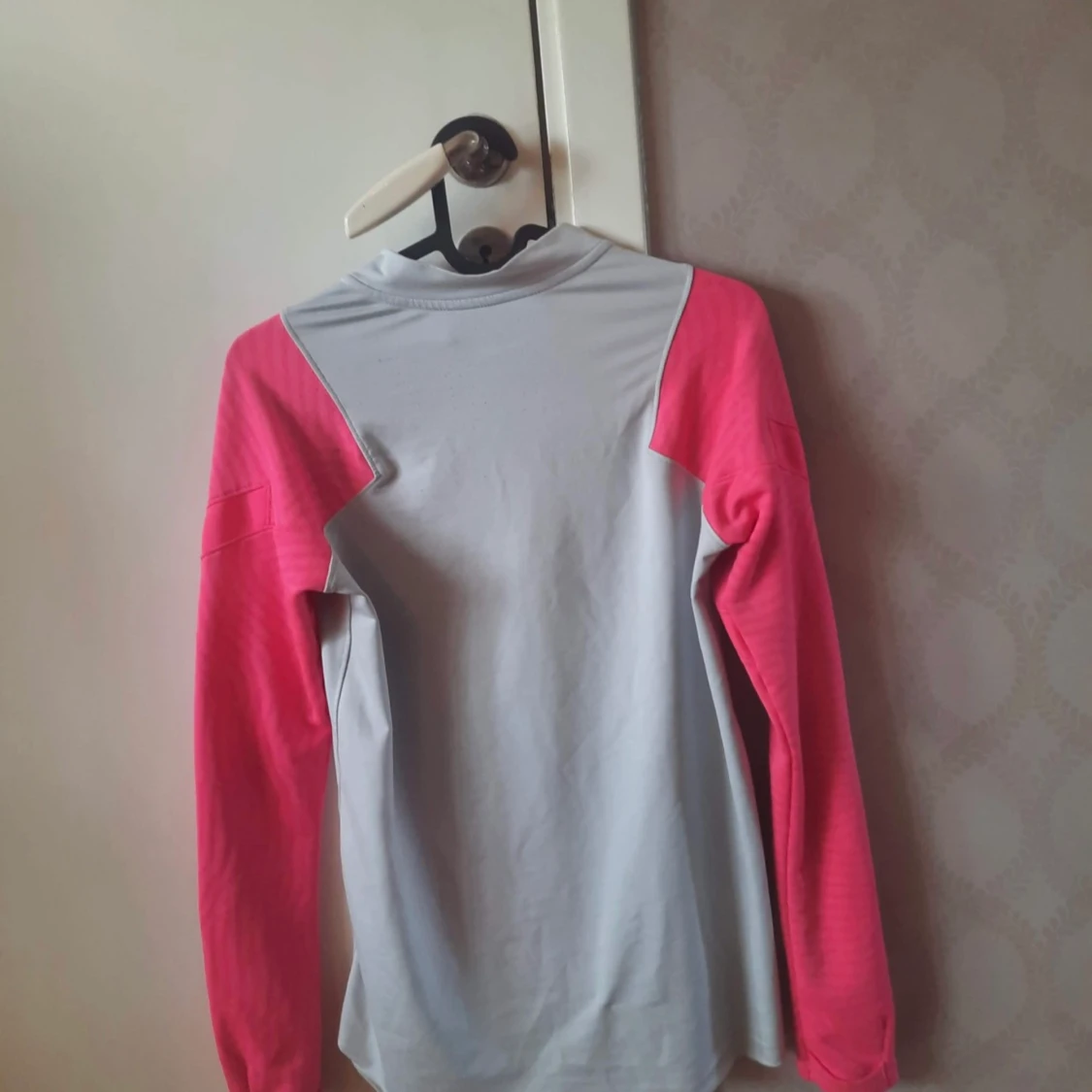 Psg tröja I storlek 147-158 - 90