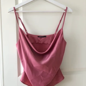 Rosa linne i silke  - Storlek 38