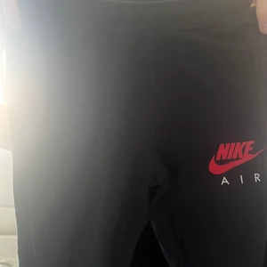 Nike byxor - OG Nike tech byxor, 